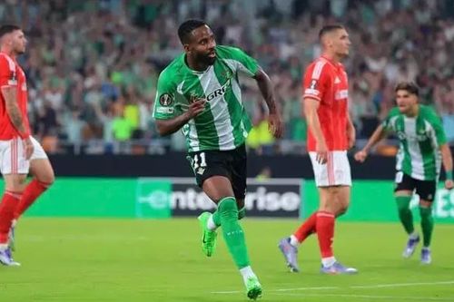 Nottingham Forest đánh rơi chiến thắng ở trận ra quân Europa League