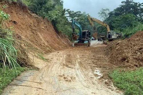 Sạt lở được khắc phục, tỉnh lộ 674 nối lại giao thông