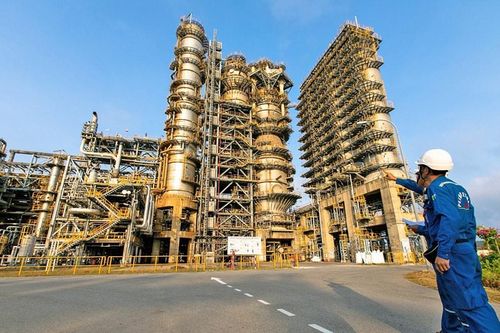 Nhà máy Lọc dầu Dung Quất:Khát vọng tiên phong trong lĩnh vực lọc hóa dầu tại Việt Nam