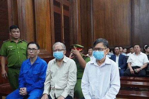 Tuyên phạt 'đại gia' Đinh Trường Chinh 13 năm tù, buộc nộp lại 970 tỷ đồng