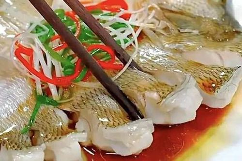 Mẹo hấp cá ngon: Hãy ghi nhớ 3 điểm này để cá vược trở nên mềm, ngọt và không bị tanh