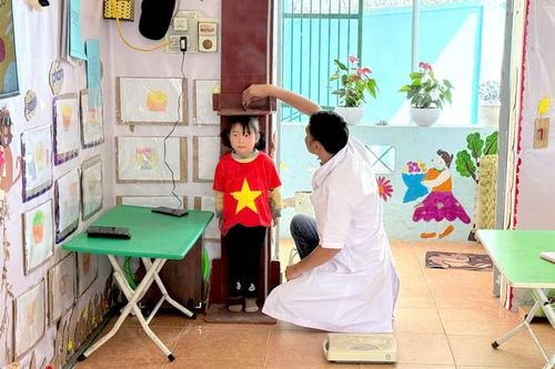 Thực trạng báo động từ những bữa cơm thiếu chất dinh dưỡng ở vùng cao