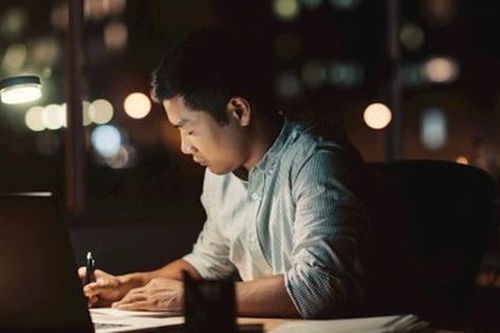 Điều kiện để người lao động được nghỉ hưu sớm