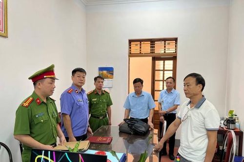 Bắt 2 người gây sức ép với doanh nghiệp để chiếm đoạt tiền