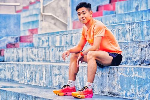 Từ game thủ lười học thành 'hiện tượng' mới của marathon Việt