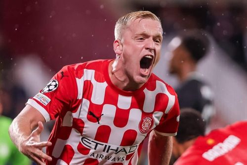 Cú sốc lớn với Van de Beek