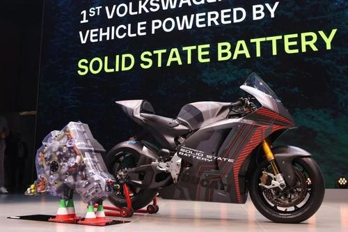 Siêu môtô điện Ducati V21L được trang bị pin thể rắn