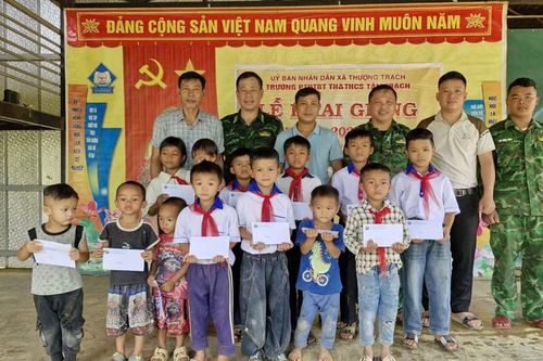 Mang Trung thu đến với trẻ em vùng lõi Phong Nha – Kẻ Bàng