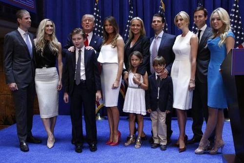 Khối tài sản gia đình ông Trump tăng gấp đôi trong 1 năm