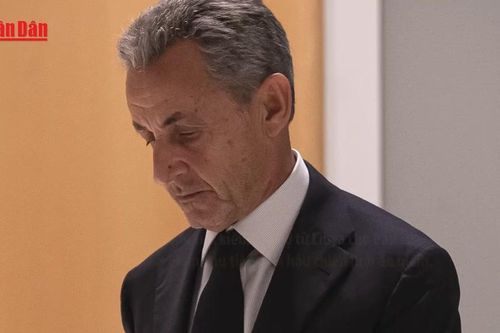 Cựu Tổng thống Pháp Nicolas Sarkozy bị tuyên án 5 năm tù