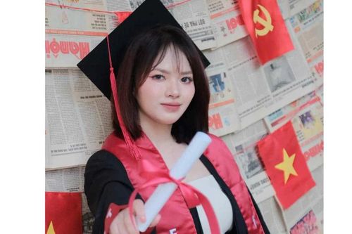 Nữ thủ khoa trưởng thành từ công tác Đoàn