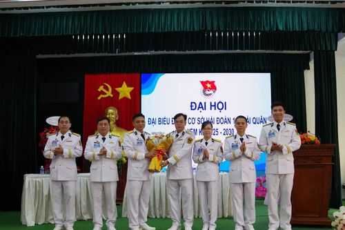 Xây dựng văn hóa 'Bộ đội Cụ Hồ - Người chiến sĩ Hải quân'