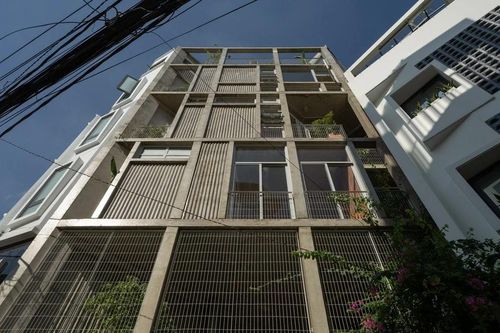 Bên trong nhà phố ngập nắng gió giữa lòng đô thị