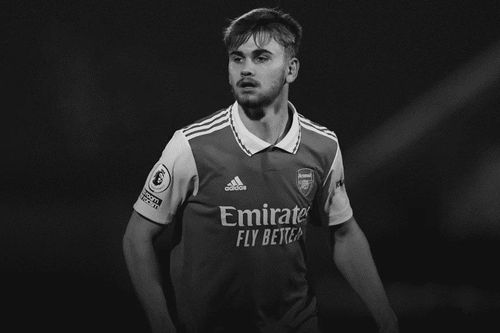 Chấn thương khi thi đấu, cựu tiền đạo Arsenal qua đời ở tuổi 21