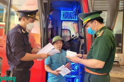 'Lá chắn' an ninh tại cửa khẩu quốc tế Cha Lo