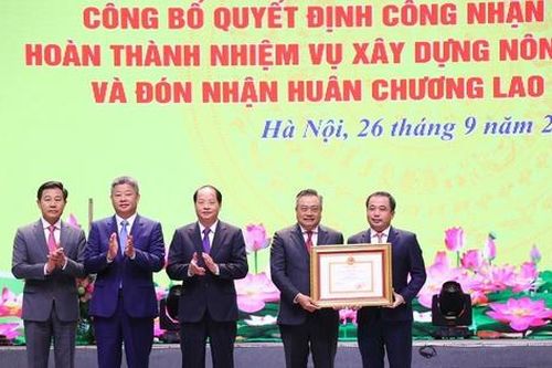 Hà Nội đón nhận Quyết định hoàn thành xây dựng nông thôn mới năm 2024 và Huân chương Lao động hạng Nhất