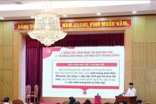 Đẩy mạnh tuyên truyền các nghị quyết quan trọng của Bộ Chính trị