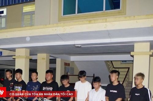 Tạm giữ 12 đối tượng gây rối trật tự công cộng