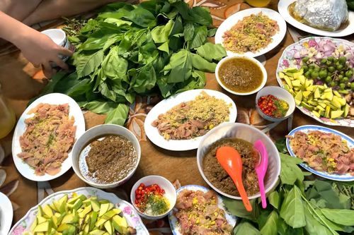 Đặc sản Bắc Ninh không phải ai cũng dám thử, khách Hà Nội gọi ship 60km về nhà