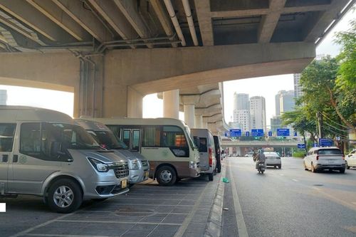 TPHCM đề xuất sử dụng gầm cầu làm bãi giữ xe, sân thể thao