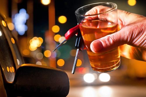 TS Trần Hữu Minh: Nhiều người nghĩ chỉ uống 1-2 chén rượu vẫn lái xe ổn, khoa học nói 'không'