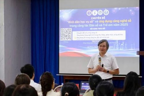 Hải Phòng hơn 200 cán bộ làm công tác dân số, trẻ em được tập huấn ứng dụng công nghệ số