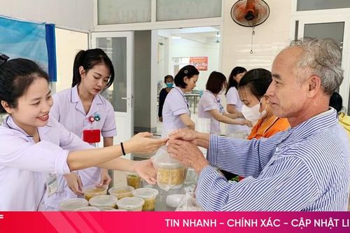 Lan tỏa yêu thương từ những việc làm thiết thực
