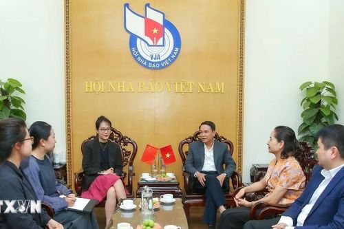 Hội Nhà báo Việt Nam tăng cường hợp tác với Tập đoàn Nhật báo Vân Nam