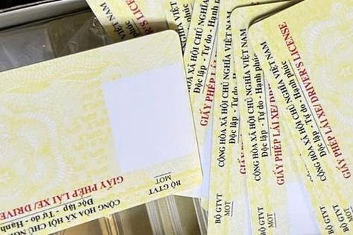 Triệt phá đường dây làm hàng chục nghìn giấy tờ giả