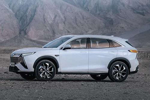 Xe gầm cao dùng động cơ PHEV công suất 360 mã lực, giá từ 480 triệu đồng