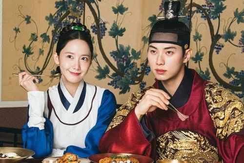 Fan Việt sẵn sàng chưa? Dàn sao 'Bon Appetit, Your Majesty' chuẩn bị đổ bộ Đà Nẵng