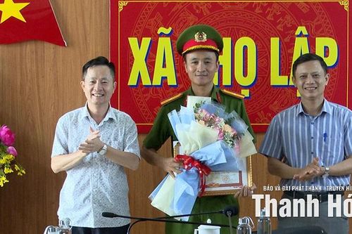 Xã Thọ Lập khen thưởng lực lượng công an có thành tích xuất sắc trong đấu tranh phòng, chống tội phạm ma túy