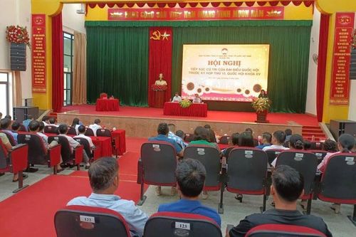 Các ĐBQH tiếp xúc cử tri 2 xã Kim Tân, Tây Đô