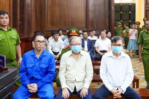 Đại gia Đinh Trường Chinh lãnh án 13 năm tù, nộp 970 tỷ đồng trong vụ án Vinafood II thâu tóm 'đất vàng'