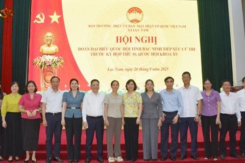 Đoàn Đại biểu Quốc hội tỉnh Bắc Ninh tiếp xúc cử tri xã Lục Nam
