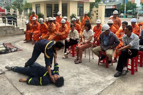 Tập huấn kỹ năng ứng phó với tình huống khẩn cấp cho cán bộ, nhân viên ngành Điện