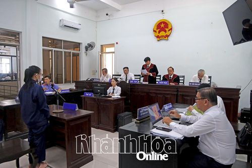 Lừa tiền tỷ bằng bẫy 'đáo hạn ngân hàng'