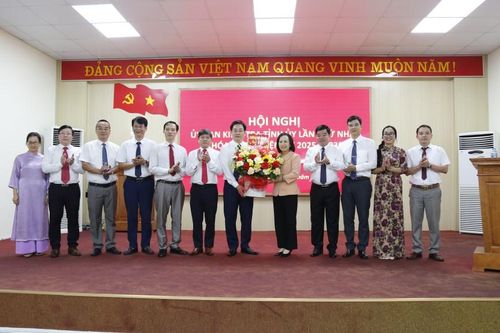 Ủy ban Kiểm tra Tỉnh ủy khóa XVIII, nhiệm kỳ 2025-2030 tổ chức hội nghị lần thứ nhất