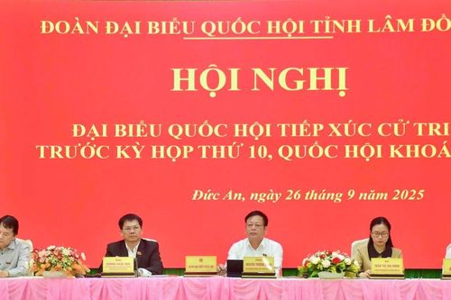 Đoàn ĐBQH tỉnh Lâm Đồng tiếp xúc cử tri xã Đức An