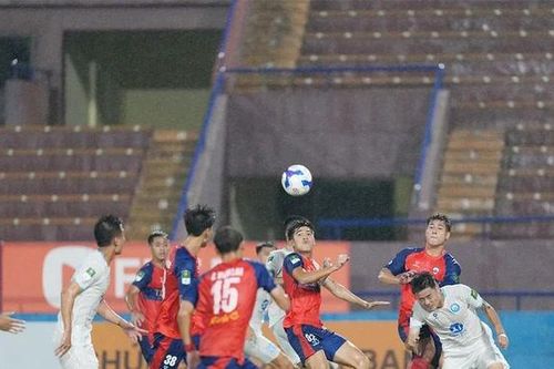 CLB Xuân Thiện Phú Thọ hòa 2 - 2 trước CLB Thanh niên TP Hồ Chí Minh