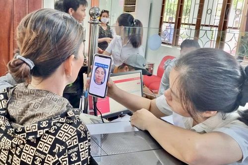 Đẩy mạnh chuyển đổi số ngành Ngân hàng