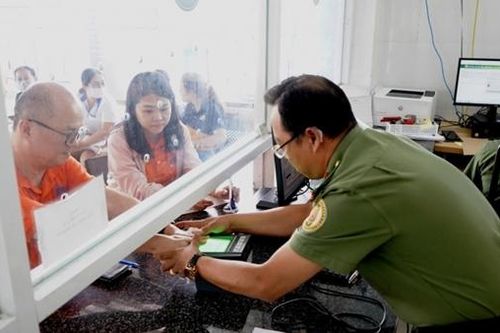 Tăng cường định danh điện tử cho người nước ngoài