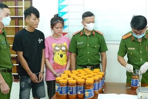 21kg ma túy ngụy trang trong kiện hàng từ Pháp về Việt Nam