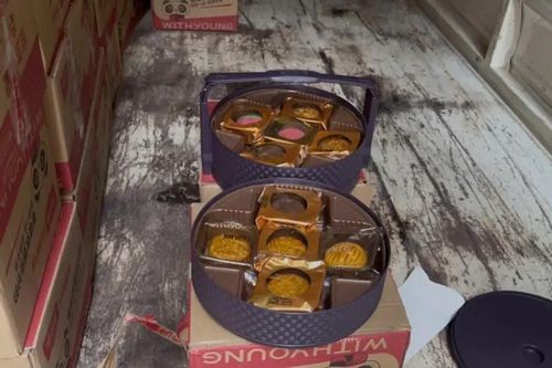 Tạm giữ 2.500 chiếc bánh Trung thu không rõ nguồn gốc