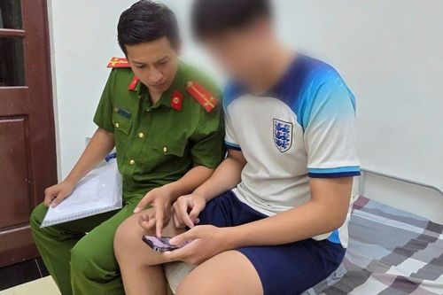 Nam sinh nhốt mình trong nhà nghỉ chỉ vì một điều mà nhiều người đã quá rõ