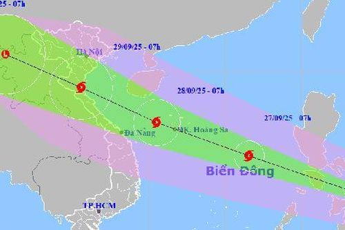 Tin bão mới nhất: Bão số 10 Bualoi giật cấp 15 chuẩn bị vào Biển Đông, dự báo vùng ảnh hưởng nặng nhất ở Việt Nam