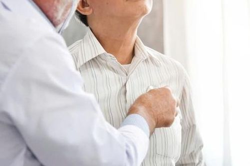 Vì sao cần sàng lọc định kỳ các bệnh không lây nhiễm ở người có HIV?