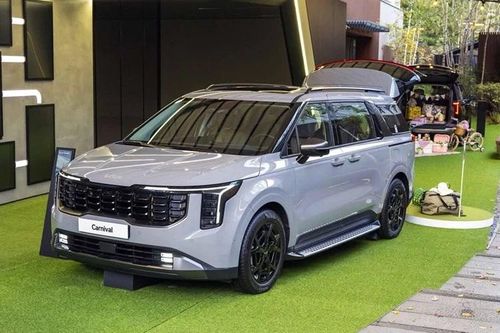 Kia Carnival HEV 2025 thêm 80 triệu, khách Việt có ghế 'cơ trưởng'