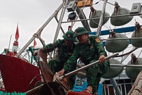 BĐBP tỉnh Thanh Hóa: Duy trì nghiêm quân số trực sẵn sàng ứng phó với bão số 10