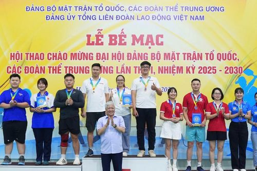 Bế mạc Hội thao chào mừng Đại hội Đảng bộ MTTQ, các đoàn thể Trung ương lần thứ I